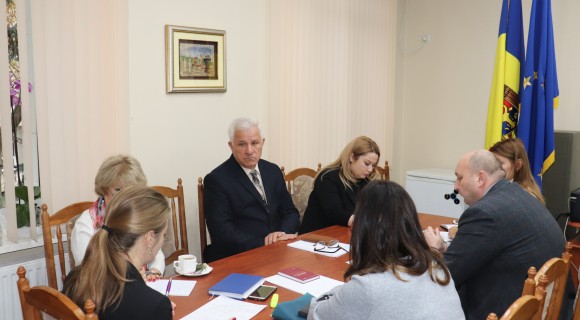 Secretarul de stat Veronica Mihailov-Moraru s-a întâlnit cu președintele UAM și președintele Asociației Femeilor Avocate. Despre ce au discutat