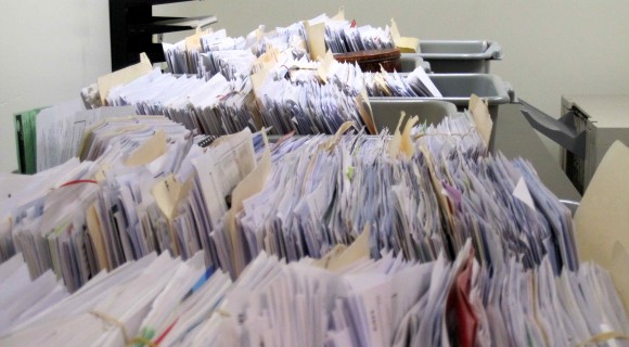 Mai puține documente de evidență completate de mână la judecătoriile Bălți și Ungheni. CSM a exclus 6 registre
