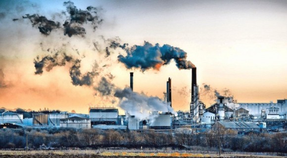 Agenții economici solicită revizuirea normelor de achitare a taxei pentru poluarea mediului