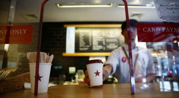 Starbucks, dată în judecată de consumatori pentru că băuturile sale de fructe nu au fructe