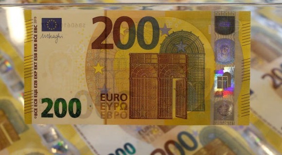 Deutsche Bank scapă de o amendă de 156 milioane euro după ce a dezvăluit un cartel