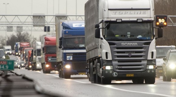 Transportatorii de mărfuri vor circula liber în Uniunea Europeană fără autorizații până în decembrie 2025