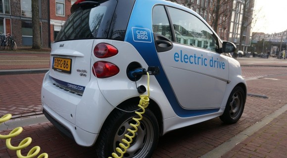 Mașinile electrice și hibride, ”obligate” de UE să facă mai mult zgomot