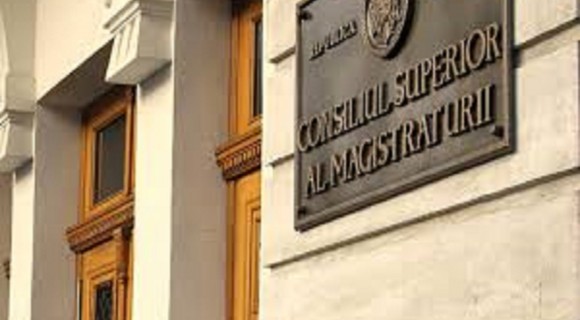 CSM îndeamnă persoanele care au date despre abaterile disciplinare ale magistraților să sesizeze Inspecția judiciară