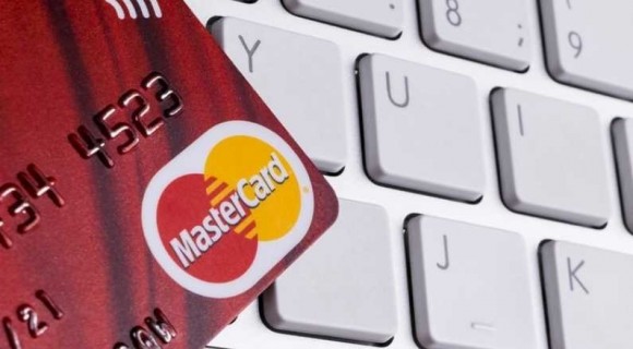 Timp de 3 luni, au fost fraudate 4 milioane lei de pe cardurile bancare emise în Moldova