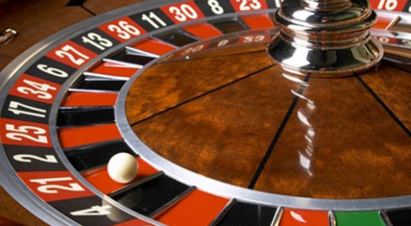 Vă încercați norocul la cazinouri? Cum vă puteți ridica banii câștigați