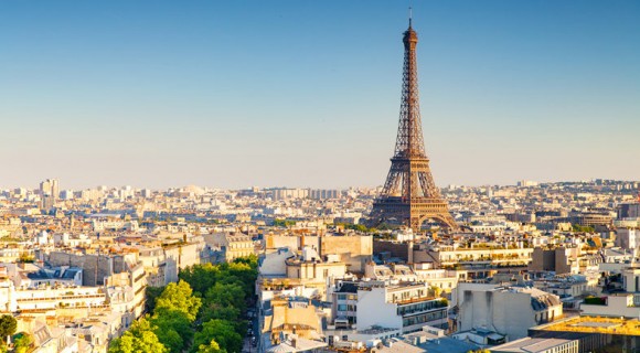 Parisul a depăşit Londra la capitolul cea mai atractivă destinaţie europeană pentru investitorii străini