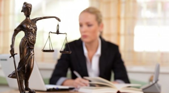 Femeile avocate bat alarma: starea de lucruri în tară, în societate și în sistemul justiției este mai gravă ca oricând