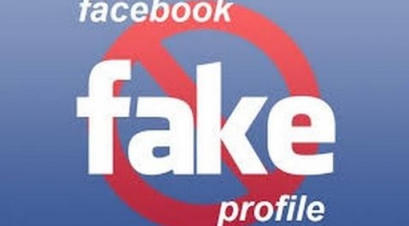 O femeie a cerut daune de 50.000 de euro de la o persoană care ar fi creat un cont fals pe Facebook, pentru a o denigra. Ce au decis magistrații