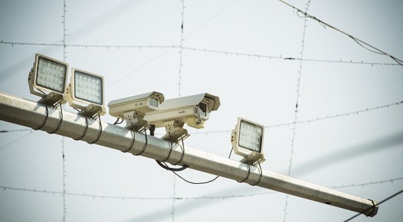 Guvernul a decis! Camerele pentru monitorizarea video a traficului rutier trec în gestiunea unei companii private,  chiar dacă CNA a criticat proiectul